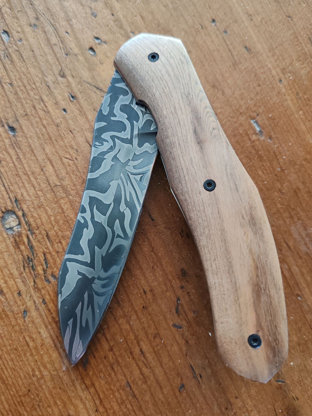 Couteau Lame damas XC 75 et 15 N 20